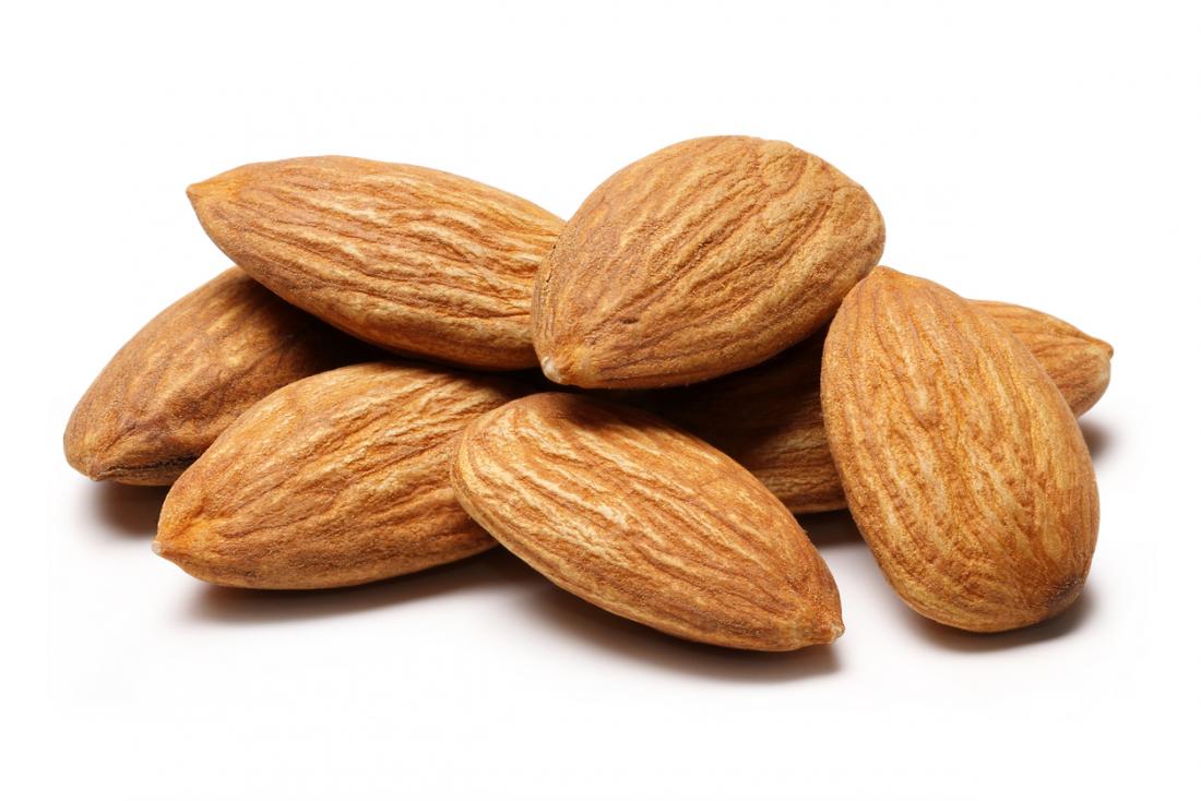 Don't cut out all fats from the diet. Healthful fats from nuts, seeds, and olive oil may help control inflammation.