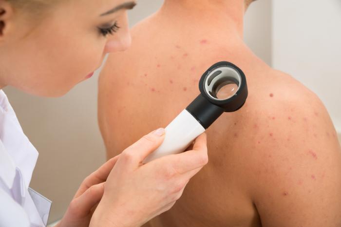[dermatologist