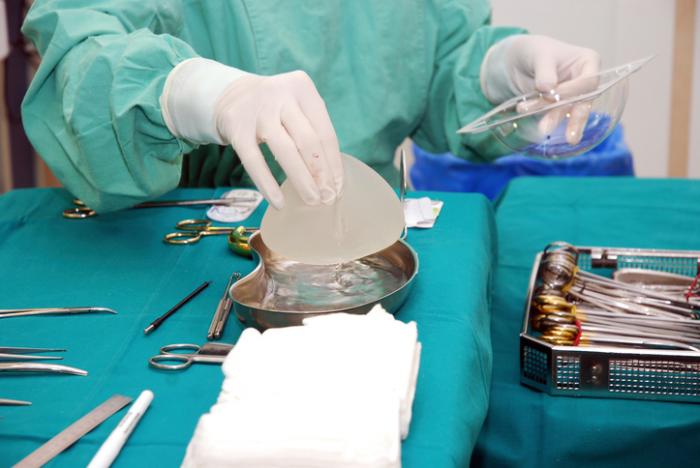 Bottoming Out and Breast Implants - Esteem Cosmetic Studio