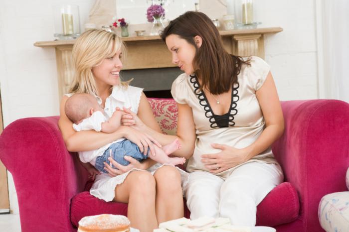 Mothers talking