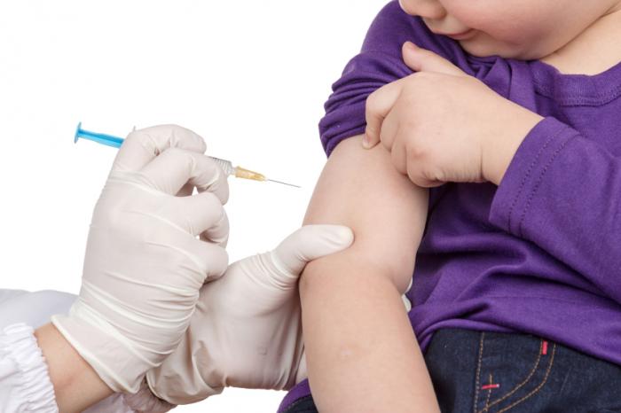 A child being vaccinated