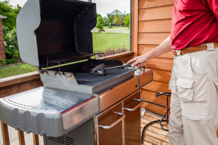 Bristled by wire brushes? Here are alternatives for cleaning your barbecue