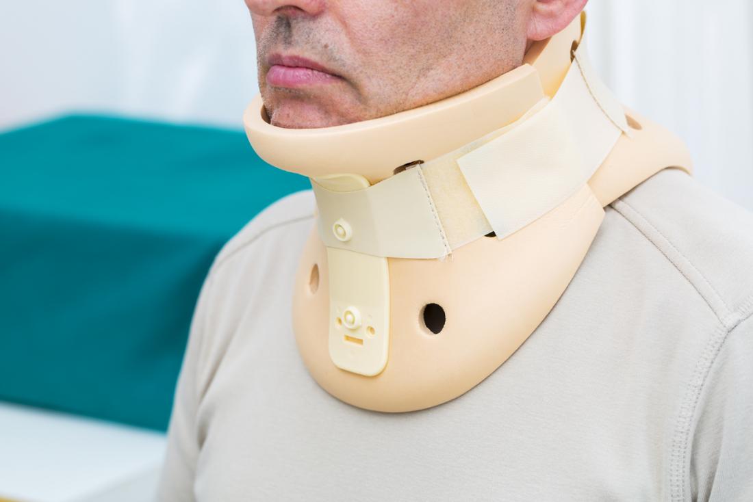 Soft neck brace.
