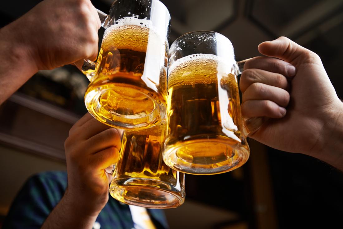men drinking beer