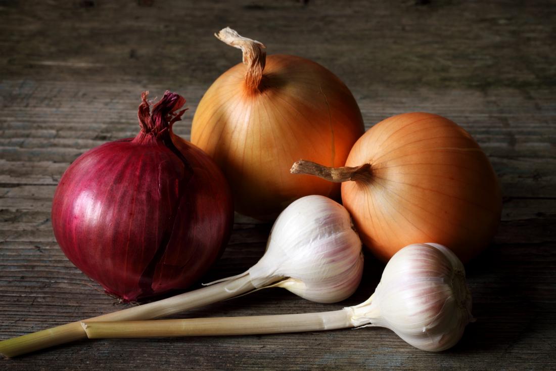 12 ways to get rid of garlic or onion breath