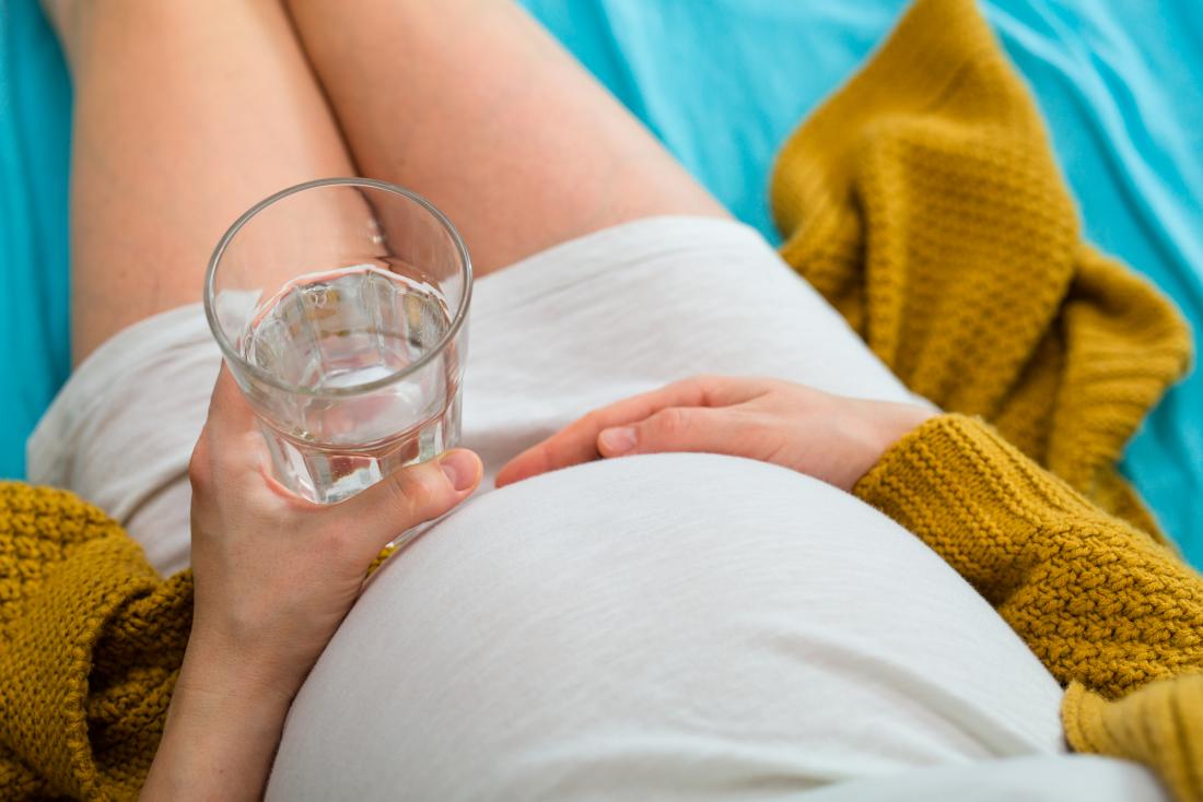 Dehydration during pregnancy: Early symptoms and prevention