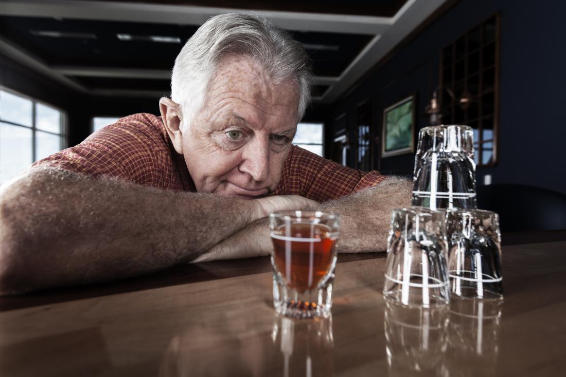 Dementia: Both too much and too little alcohol may raise risk