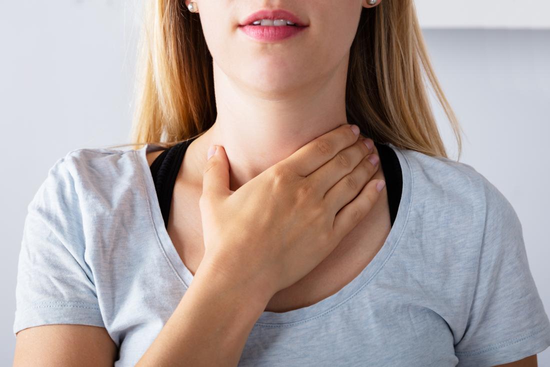 Eplecidereddik kan forårsake en brennende følelse i halsen.