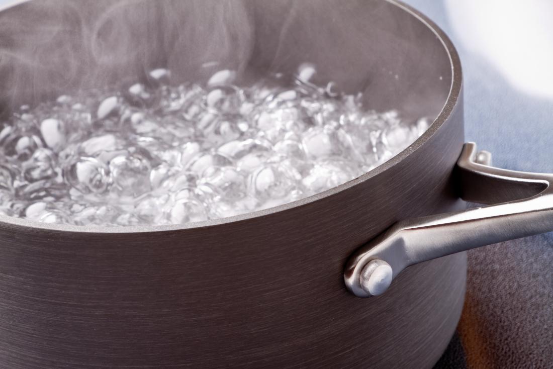 How To Speed Up Boiling Water On The Stove With Just A Pan