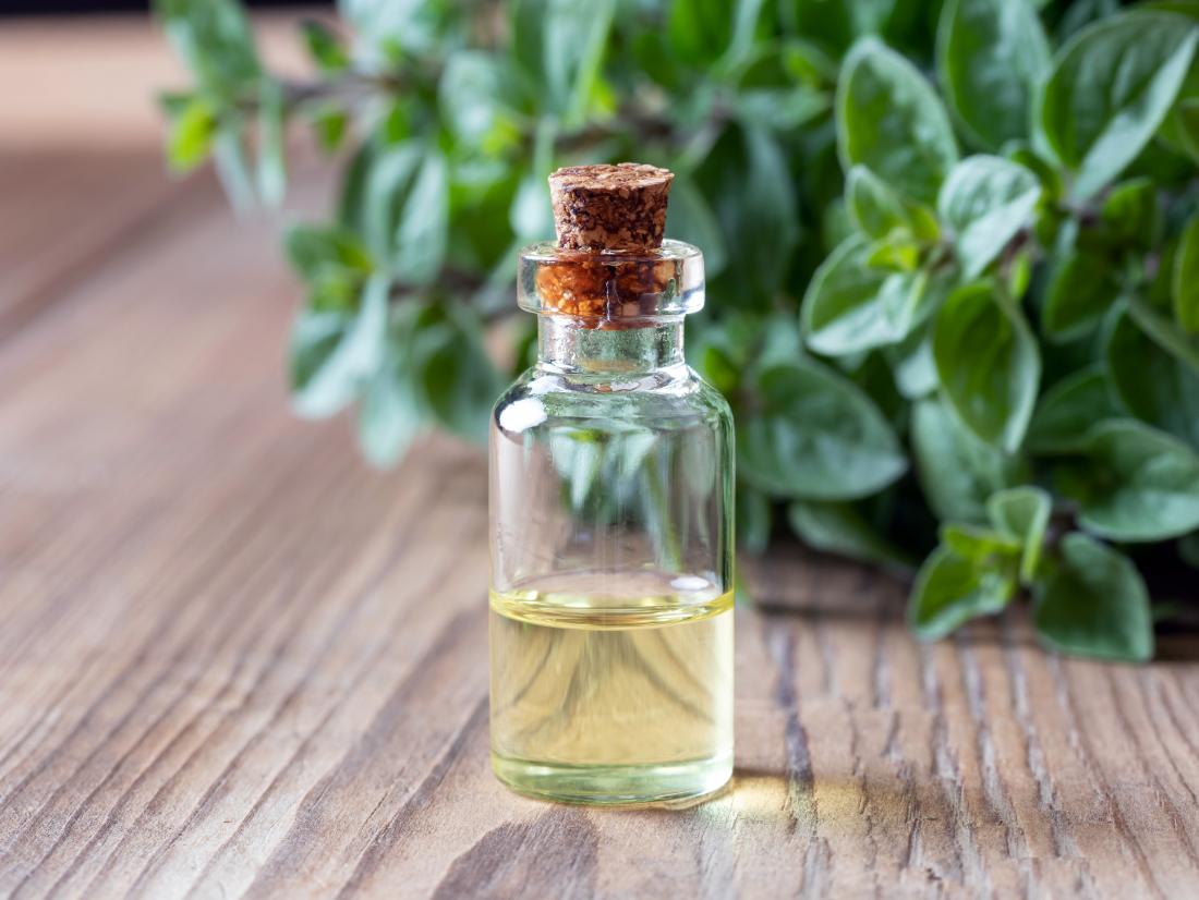 What are essential oils? Uses and side effects