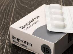 Ibuprofen Patient Tips 7 things you should know Drugscom