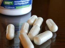 monolaurin vs coconut oil