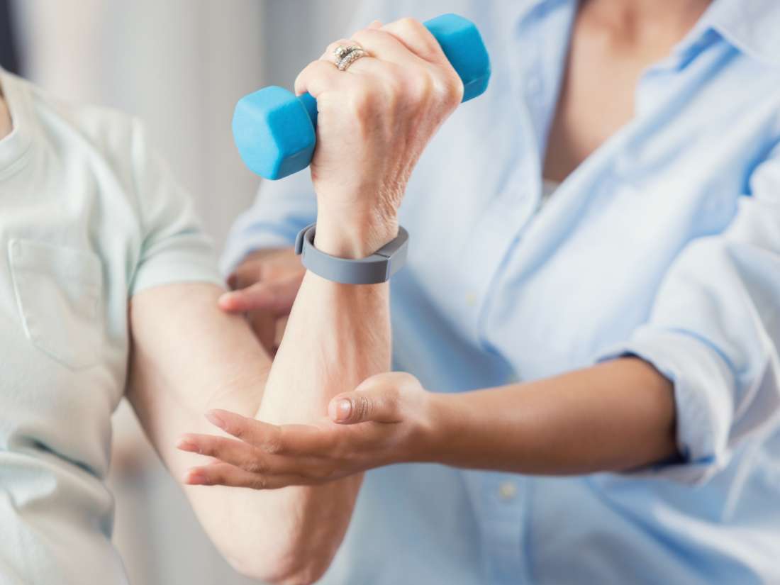 8 exercises for easing tennis elbow plus prevention tips