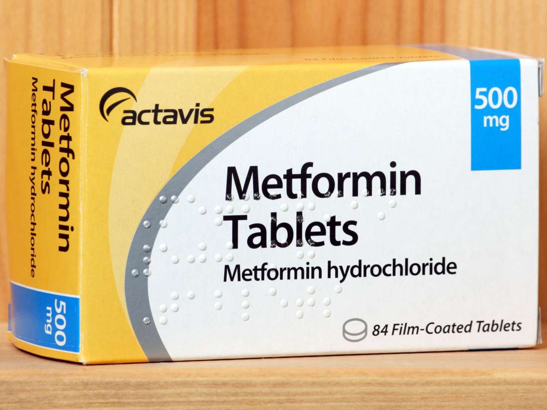 is it safe to stop taking metformin for pcos