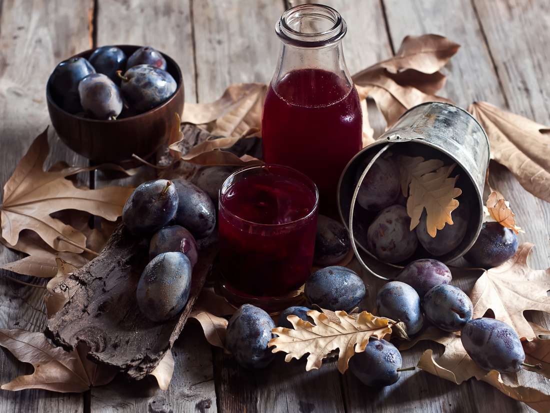 Prune juice for constipation Can it help and how to use it?