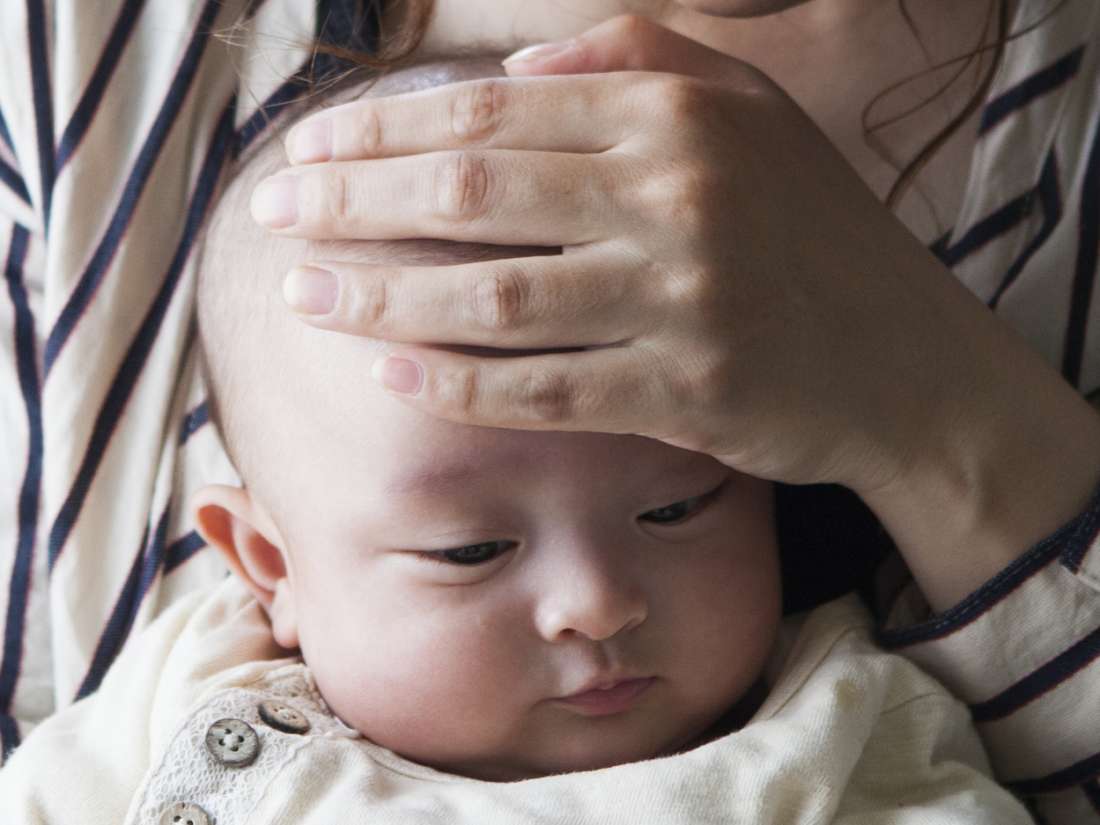 Baby a to fever: treatments, and see when doctor Causes,