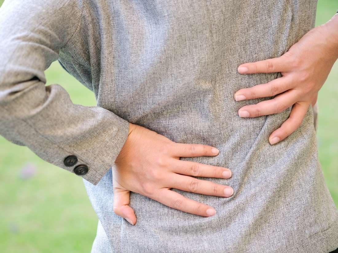 back-pain-and-incontinence-is-it-related-causes-and-treatment