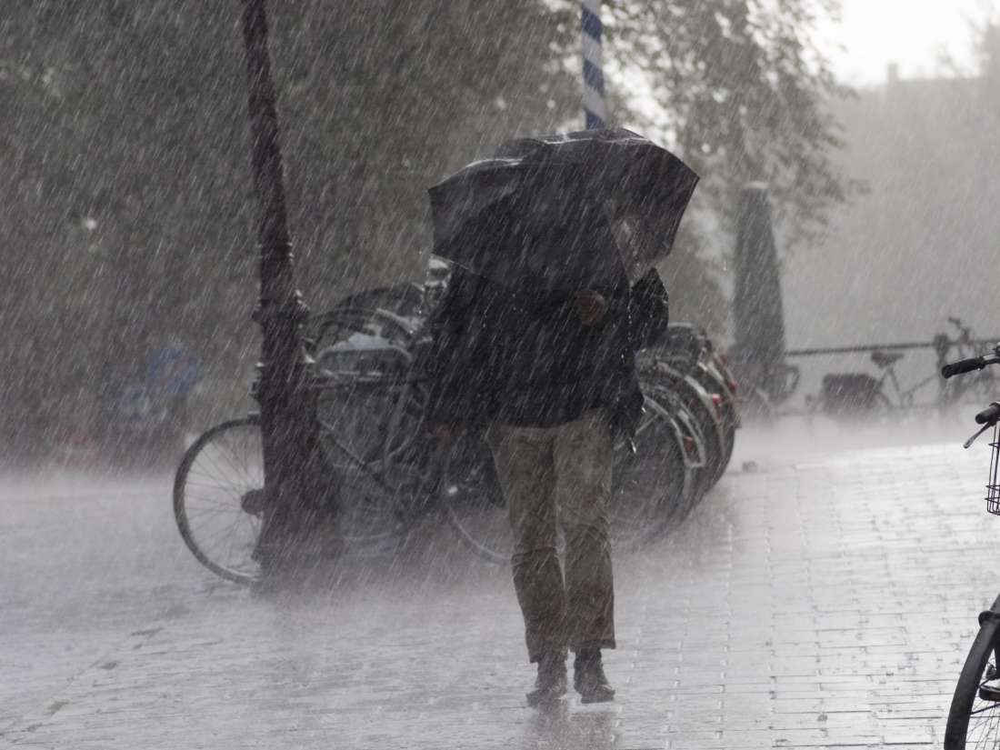 Wet and cold weather linked to increased cancer rates